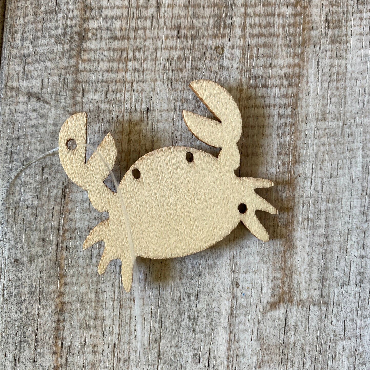 Small timber crab decoration